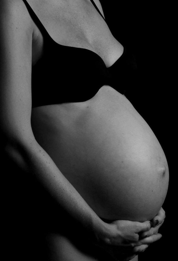 Øge velvær til gravide maver gennem zoneterapi og jordemodersamtaler